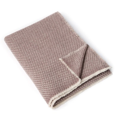  - Throws - Cashmere Blend Diamond Throw
70% Fine Wool & 30% Cashmere