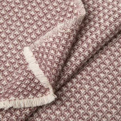  - Throws - Cashmere Blend Diamond Throw
70% Fine Wool & 30% Cashmere