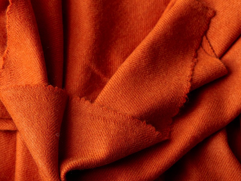  - Throws - Burnt Orange Fishbone Throw
70% Fine Wool & 30% Cashmere