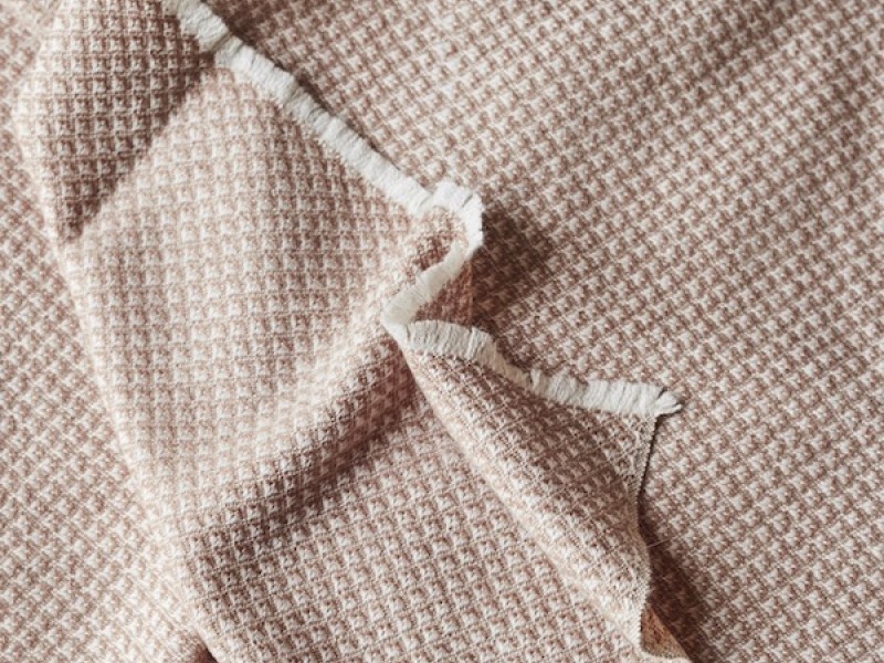  - Throws - Cashmere Diamond Throw
100% Cashmere